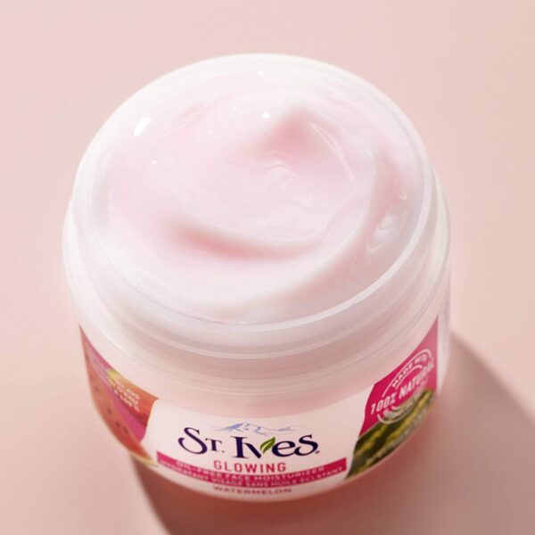 St Ives Bright & Radiant Moisturising Face Cream